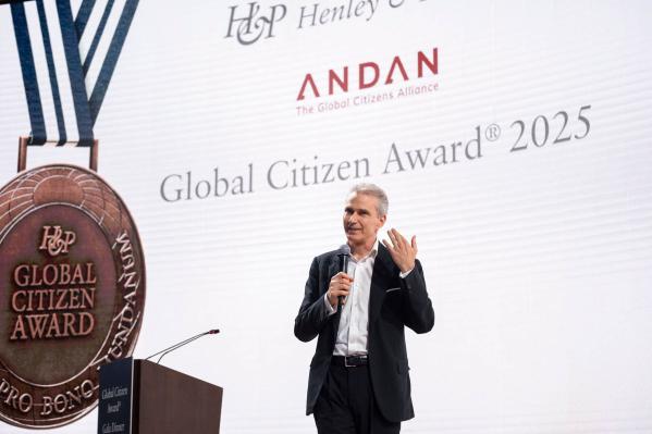 November 2024, Singapore. 18th Global Citizenship Conference. Christian Kälin speaking at the Global Citizen Award® Gala Dinner.